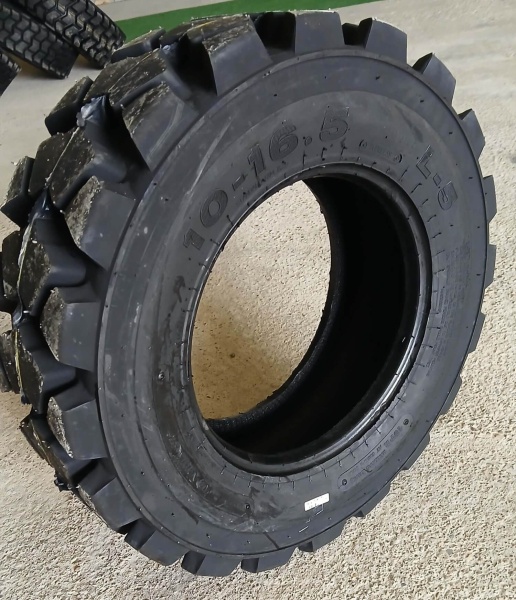 Пневматическая шина Roadhiker 10-16.5 10РR ТL L-5 НUL5 134 А2