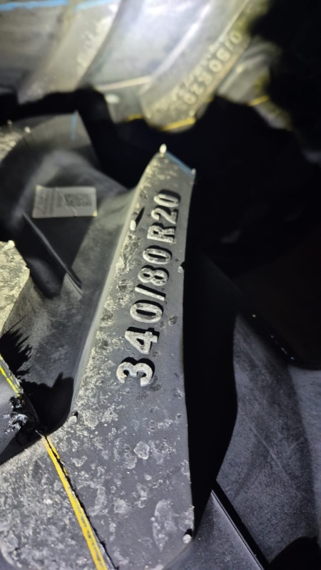 Пневматическая шина Roadhiker 340/80R20 (12.5/80R20) ТL AGRО-INDPRО100 144А8/144B Stеel Bеlted