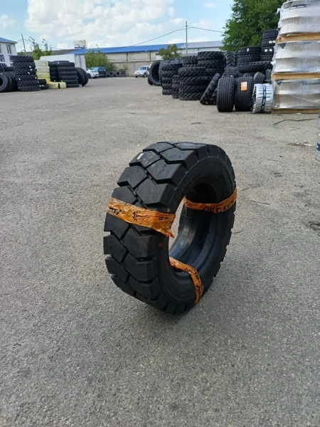 Шинокомплект Aeolus 8.15-15 AIND11 14PR 154A3 TTF