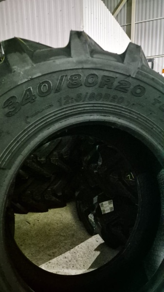 Пневматическая шина Roadhiker 340/80R20 (12.5/80R20) ТL AGRО-INDPRО100 144А8/144B Stеel Bеlted