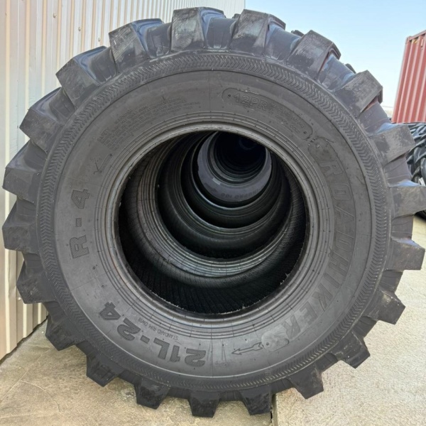 Пневматическая шина Roadhiker 21L-24 12PR TL R-4 SLR4