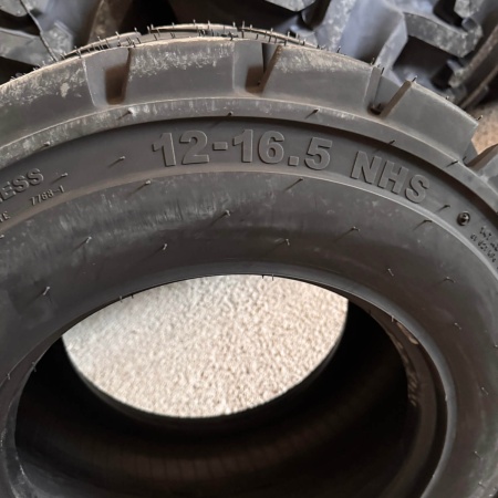 Пневматическая шина 12-16.5 / PR14 Starmaxx SM-I40 147 A3 TL