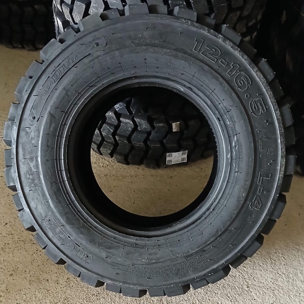 Пневматическая шина Roadhiker 12-16.5 12PR TL L-4 SKS4 144 A2