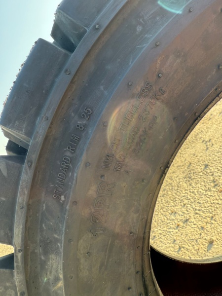 Пневматическая шина Roadhiker 10-16.5 12PR TL SKS204 HULK