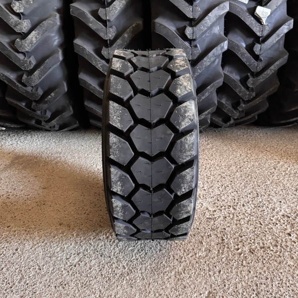 Пневматическая шина 12-16.5 / PR14 Starmaxx SM-I40 147 A3 TL