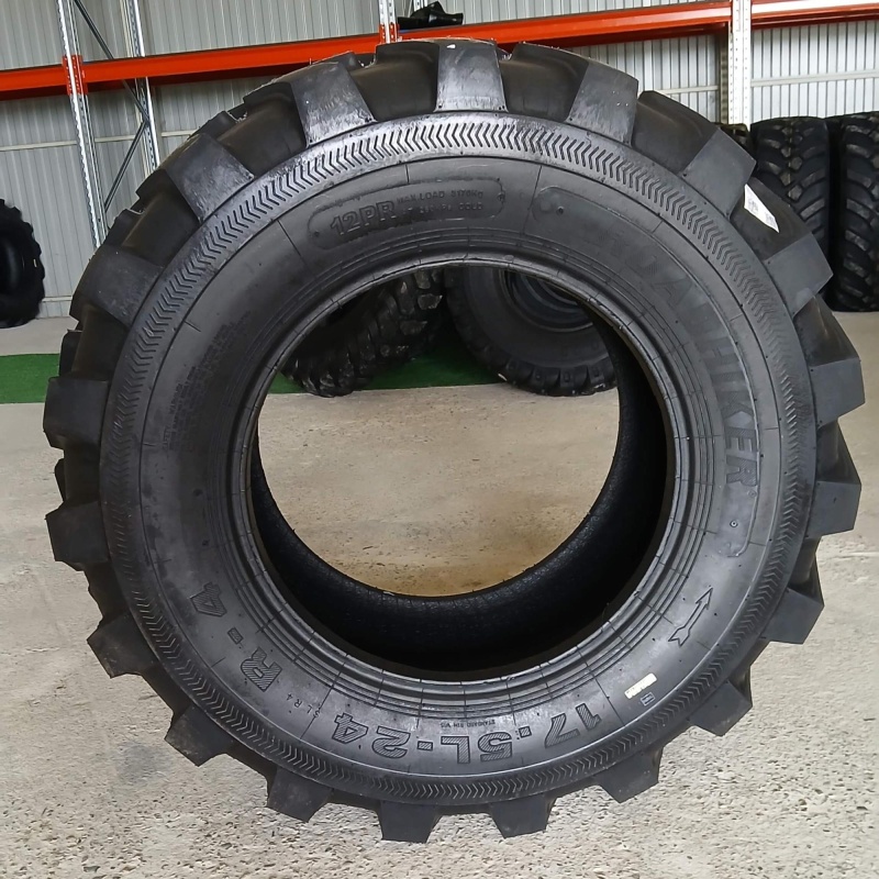 Пневматическая шина Roadhiker 17.5L-24 (460/70-24) 12PR TL R-4 SLR4 148 A8