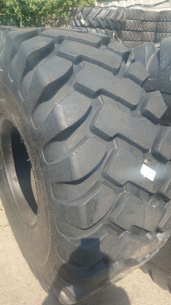 Пневматическая шина 23.5-25 / PR24 Starmaxx SM-70 196 A2 L3 TL Rock Type