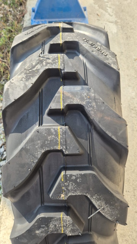 Пневматическая шина Roadhiker 12.5 80-18 14PR TL R-4 SLR4A