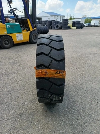 Шинокомплект Aeolus 8.15-15 AIND11 14PR 154A3 TTF