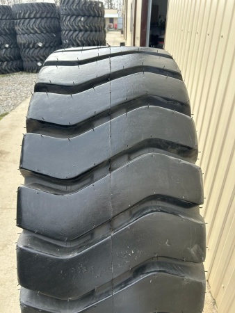 Пневматическая шина 17.5-25 / PR16 Starmaxx SM-60 177 A2 L3 TL